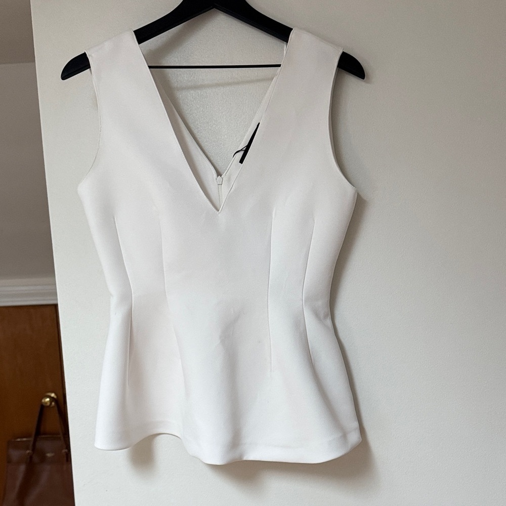 Zara White V-Neck Sleeveless Peplum Top